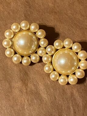 Vintage Stamped Ann Taylor Faux Pearl & Clip On Earrings